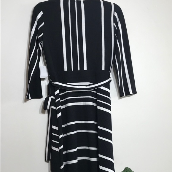 Neiman Marcus Black and White Dress with Tie Belt Size M - Picture 5 of 5
